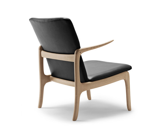 OW124 | Beak Chair | Armchairs | Carl Hansen & Søn