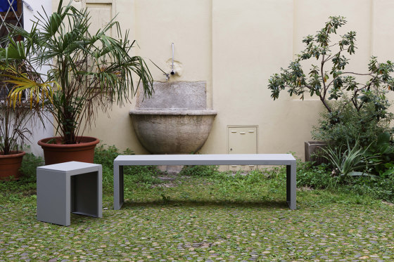 Big Irony Outdoor Bench | Bancos | ZEUS