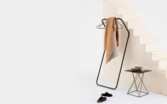 Lean On hanger | Kleiderbügel | Cascando