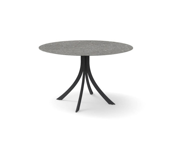 Falcata Outdoor round dining table | Dining tables | Expormim