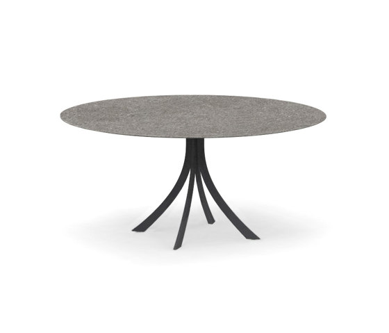 Falcata Outdoor round dining table | Dining tables | Expormim