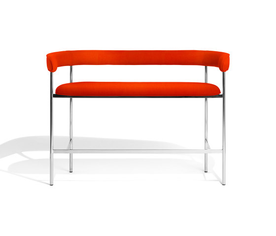Font light bar sofa | red orange | Barhocker | møbel copenhagen