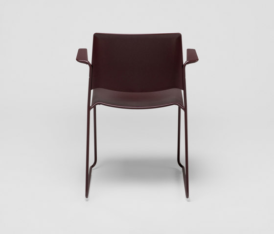 Ema sledge chair with open backrest and arms | Chairs | ENEA