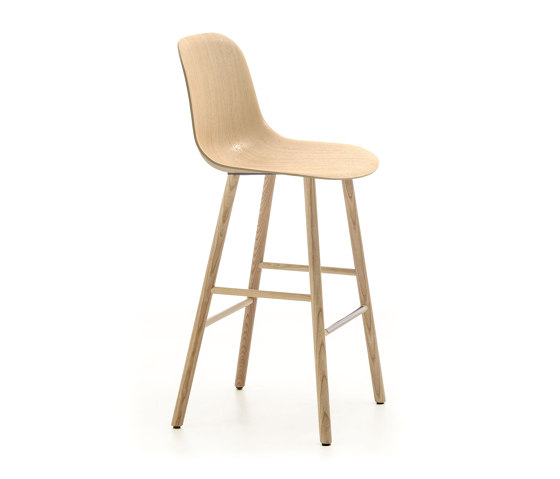 Máni wood ST 4WL | Bar stools | Arrmet srl