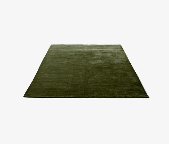 The Moor AP7 Green Pine | Rugs | &TRADITION