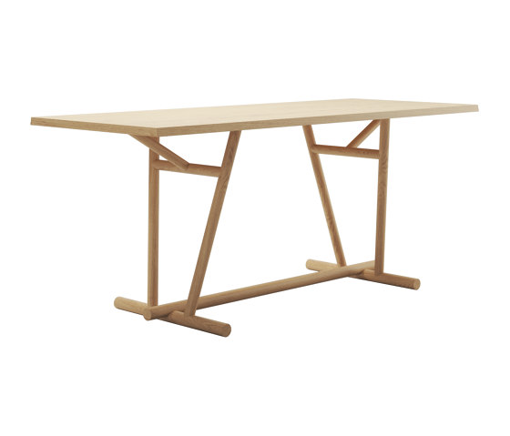 Woodbridge Table | Standing tables | ALMA Design