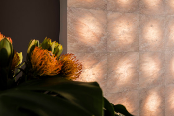 Pietre Luminose | Sole | Lastre pietra naturale | Lithos Design