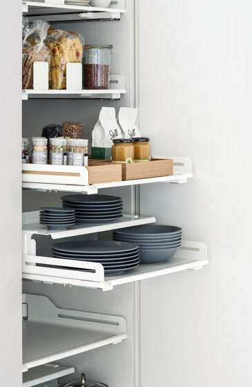 Extendo Pull-Out Shelf | Kitchen organization | peka-system
