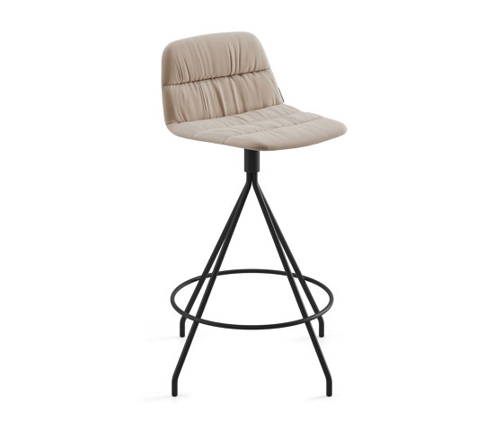 Maarten stool with swivel base counter height & soft upholstery | Barhocker | viccarbe