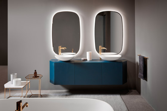 Forma Espejo con bisel e iluminación LED | Espejos de baño | Inbani