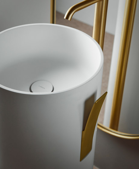 Giro Freestanding Solidsurface Washbasins | Wash basins | Inbani
