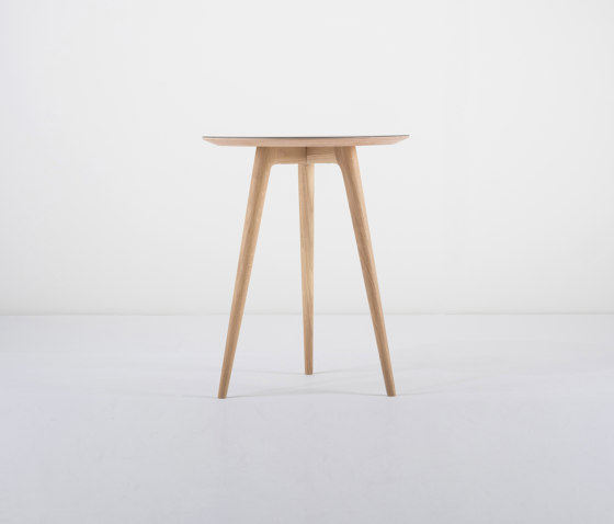 Arp | side table ϕ 45 | Tables d'appoint | Gazzda