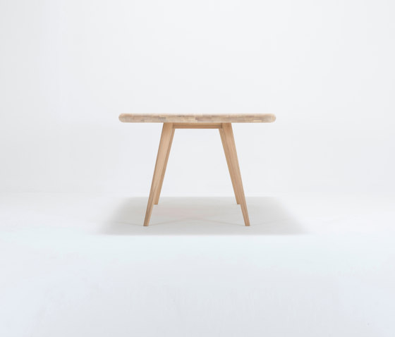 Ena table one | 220x100x75 | Esstische | Gazzda