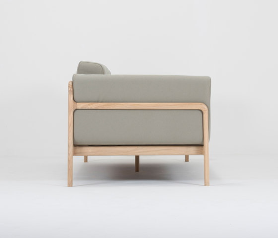 Fawn sofa | 3 seater | Sofás | Gazzda