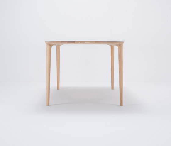 Fawn table | 220x90 | Mesas comedor | Gazzda