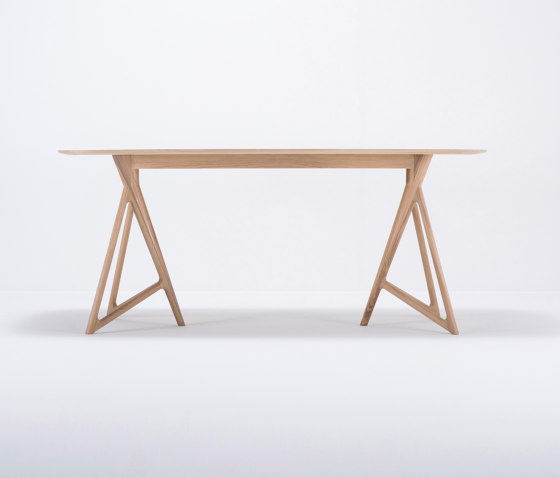 Koza table | 180x90 | oak | Tables de repas | Gazzda