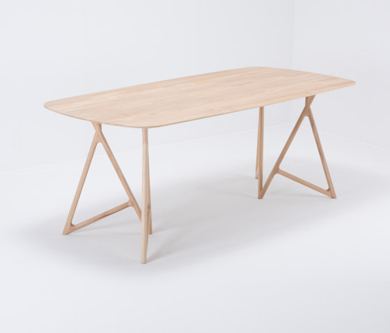 Koza table | 200x90 | oak | Tables de repas | Gazzda