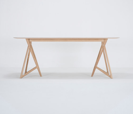 Koza table | 200x90 | linoleum | Mesas comedor | Gazzda