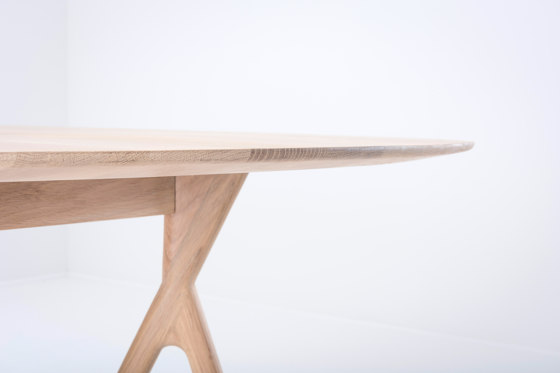 Koza table | 220x90 | oak | Tavoli pranzo | Gazzda