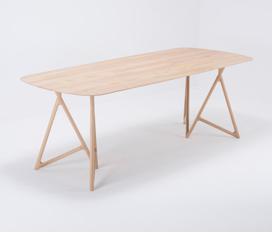 Koza table | 220x90 | oak | Esstische | Gazzda