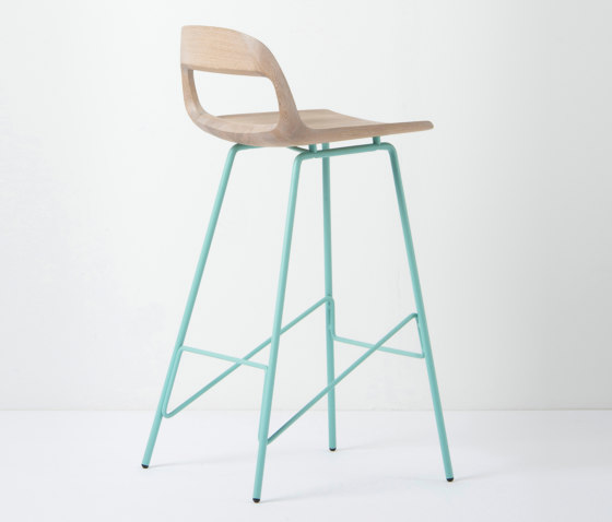 Leina | bar chair | Bar stools | Gazzda