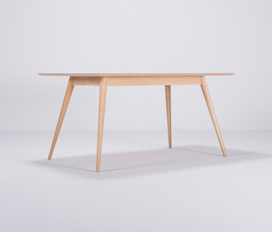 Stafa table | 160x90 | Linoleum | Tables de repas | Gazzda
