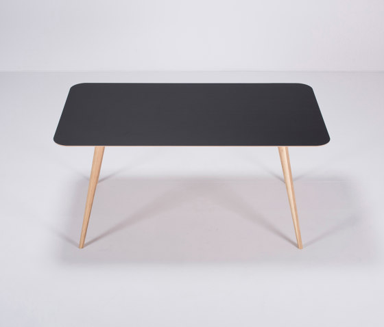 Stafa table | 160x90 | Linoleum | Esstische | Gazzda
