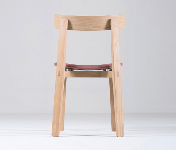Nora chair | Main Line Flax | Chaises | Gazzda