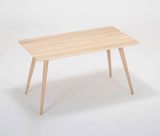 Stafa desk without shelf | 140x80 | Schreibtische | Gazzda
