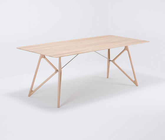 Tink table | 200x90 | oak | Dining tables | Gazzda