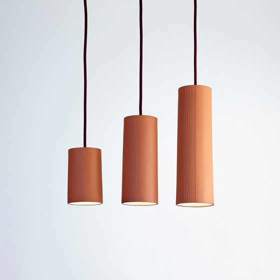 Rigatoni Terracotta (large) | Lámparas de suspensión | Hand & Eye Studio