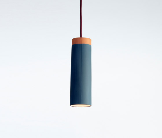 Rigatoni Blue (large) | Lámparas de suspensión | Hand & Eye Studio