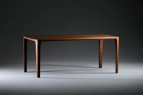 Swel table | Dining tables | Artisan