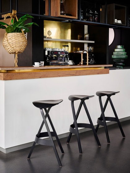 404 H | Bar stools | Thonet