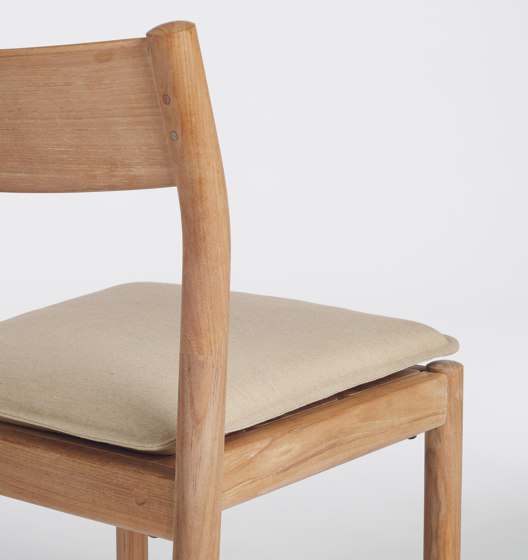 Terassi Side Chair | Sillas | Design Within Reach
