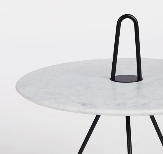 Tipi Table | Beistelltische | Design Within Reach