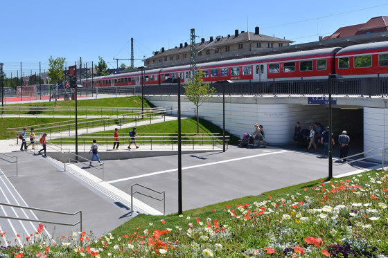 HI-MACS® | Facade for the Train Station in Schwaebisch Gmuend | Facade systems | Rosskopf + Partner