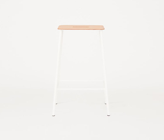 Adam stool H65 matt white | Bar stools | Frama