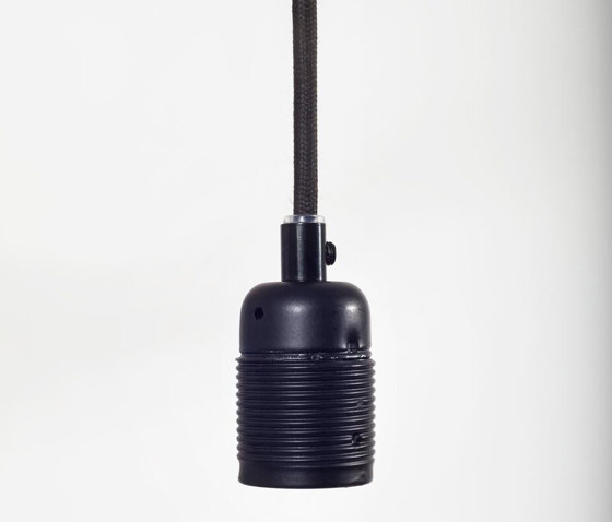 E27 pendant Matt Black / Black Cable | Lámparas de suspensión | Frama