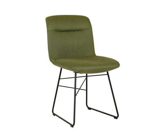 Cara with armrest and wooden frame | Chairs | Bielefelder Werkstätten