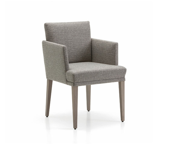 Polo Dining Chair with armrest | Chaises | Bielefelder Werkstätten
