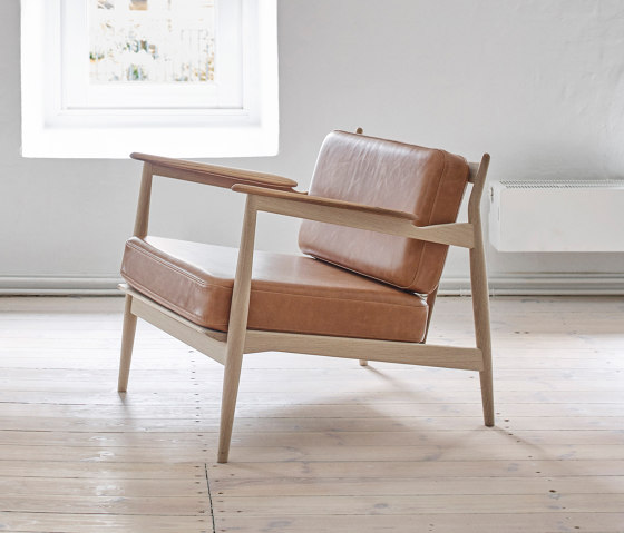 Model 107 - oak | Armchairs | Magnus Olesen