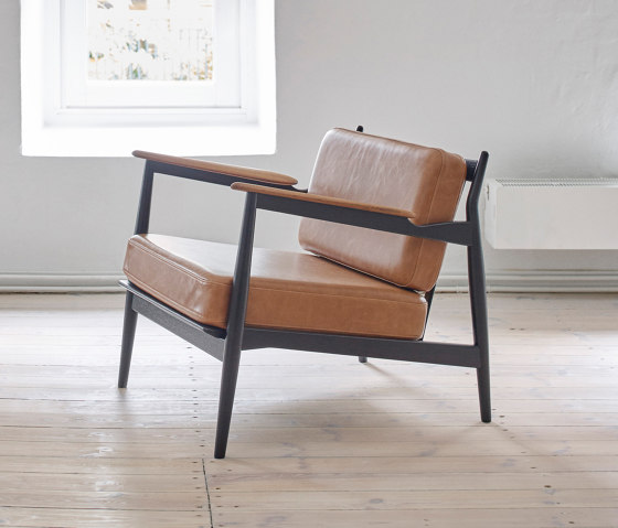 Model 107 - blackstained wood | Sessel | Magnus Olesen