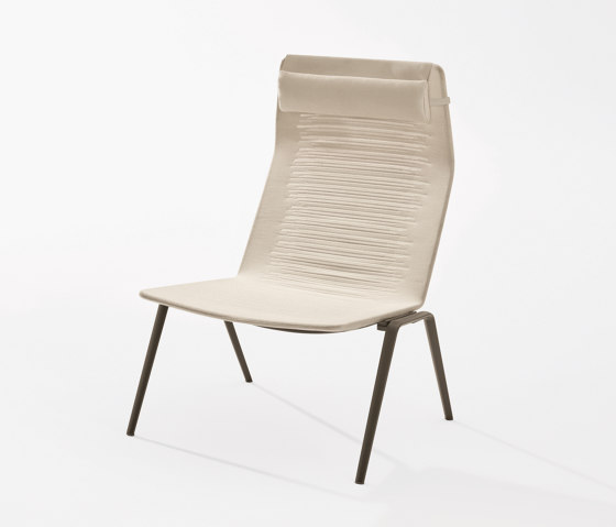 Zebra Knit High-back lounge armchair | Fauteuils | Fast