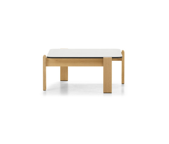 VELUM | Side tables | Girsberger