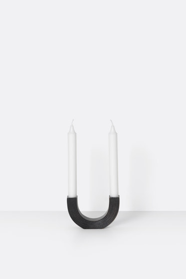 Arch Candle Holder - Black Brass | Bougeoirs | ferm LIVING