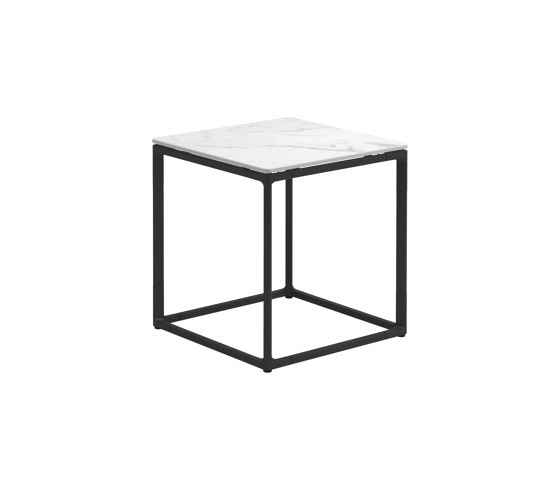 Maya Bianco Ceramic Side Table Meteor | Stools | Gloster Furniture GmbH