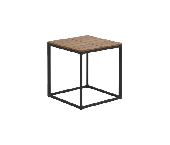 Maya Teak Side Table Meteor | Hocker | Gloster Furniture GmbH