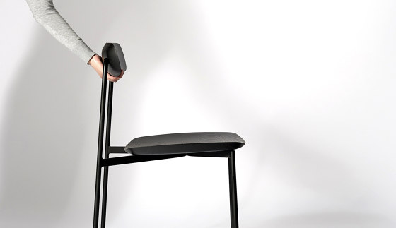 Sia Chair | Chaises | nau design