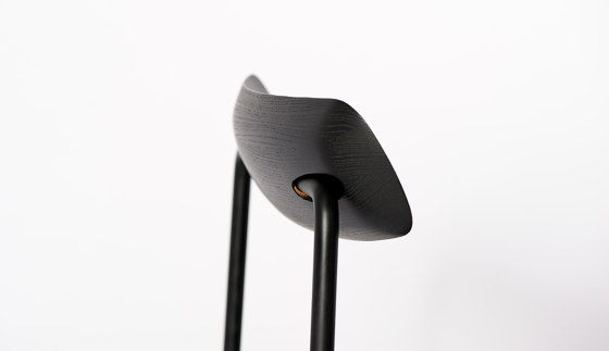 Sia Chair | Chairs | nau design